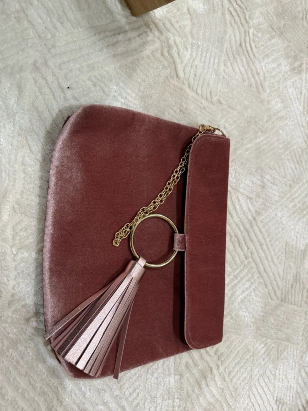 Fashion Bug Mauve Velvet Tassel Clutch – Gold Ring Handle – Like New